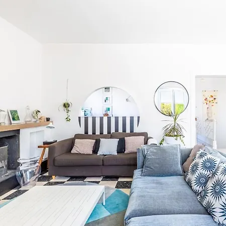 Apartment Guestready - White With Private Pool Saint-Medard-en-Jalles